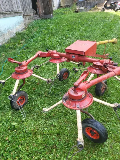 Kreiselheuer Fahr KH4S gezogen