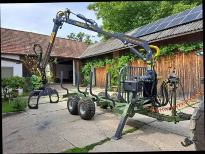 Farma T9F mit C6,3G2 Kran