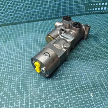 Bosch Rexroth R917003105 Bremsventil Valtra, NEU