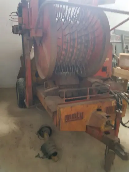 Kürbiserntemaschine Moty 1800 KE 1800