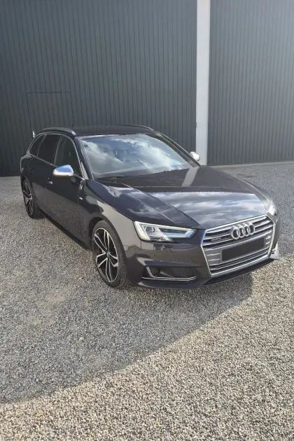 Audi A4 B9 Quattro S-Line