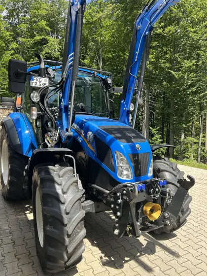 New Holland T585 Fronthydraulik Frontzapfwelle