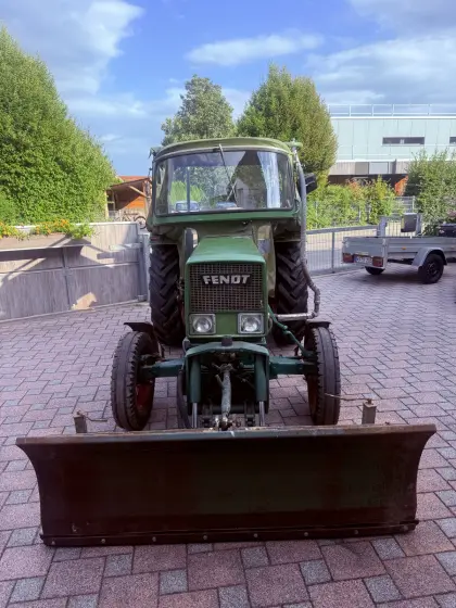 Fendt Farmer 2 DE Traktor