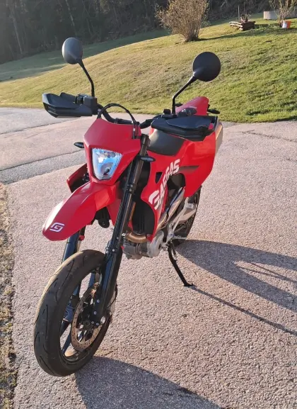 GasGas SM700