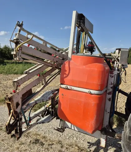 Jessernigg Feldspritze 650 l 12 m