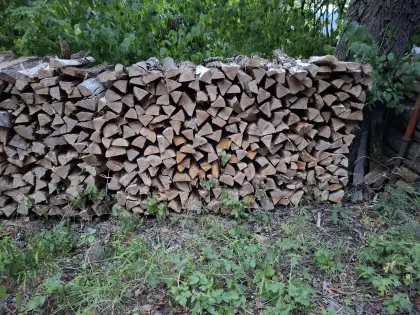 Verkaufe Brennholz (hart)