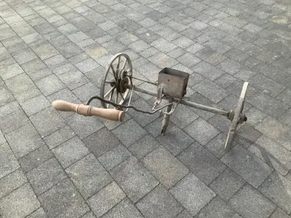 Mohnsämaschine manuell