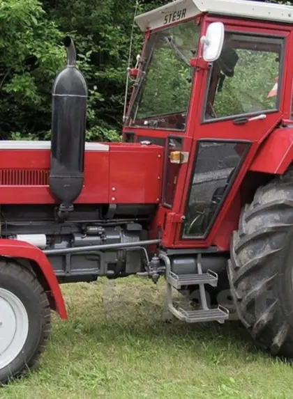 Suche Auspuff und Aufstieg zu Steyr Plus