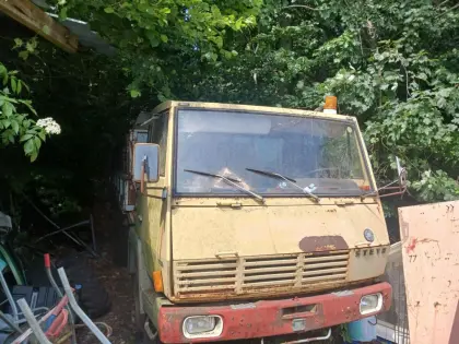 Steyr 990
