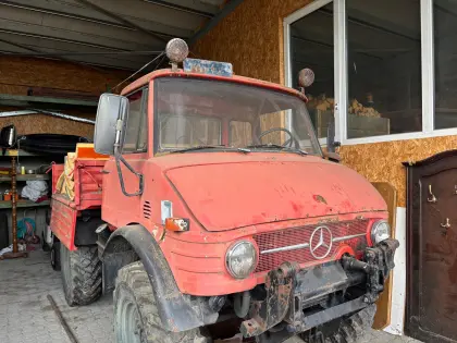 Mercedes Unimog 406