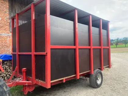 Viehwagen für bis zu 8 Stk.