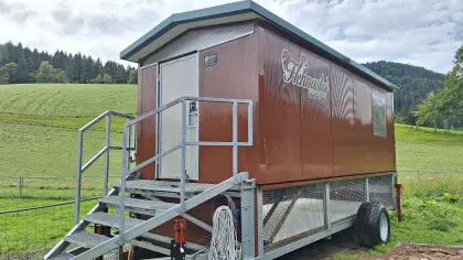 Mobiler Hühnerstall MBHS 200 von Mitterbauer