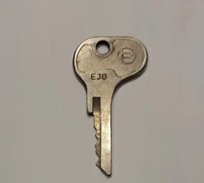 Zündschlüssel E 30 passend für Deutz
