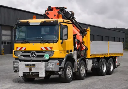 Mercedes-Benz Actros 4154 8x4 PK 53.002 Kran mit JIB