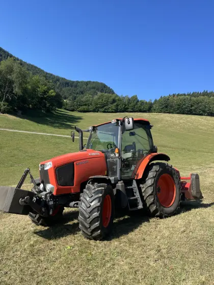 Kubota M110GX