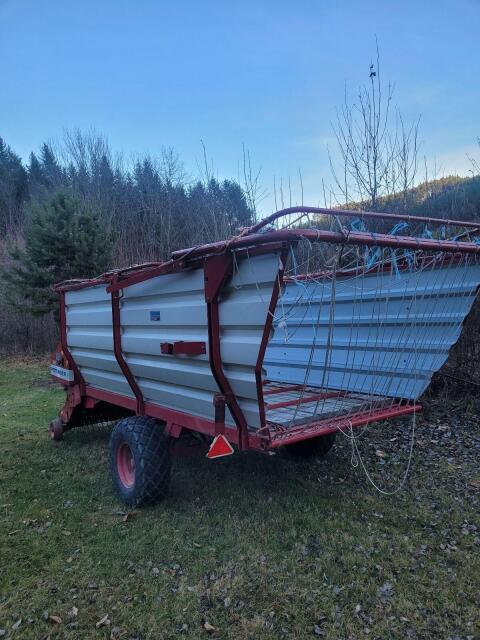 Ladewagen Pöttinger Hit 1