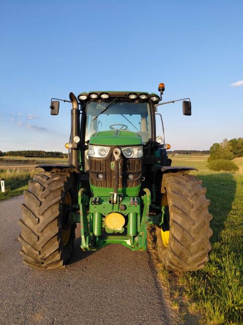 John Deere 6150R