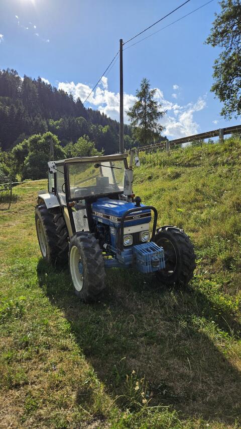 Ford Zugmaschine 4610