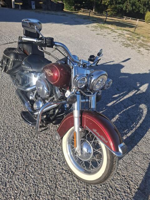 Harley-Davidson Softail Heritage mit Windschild usw.