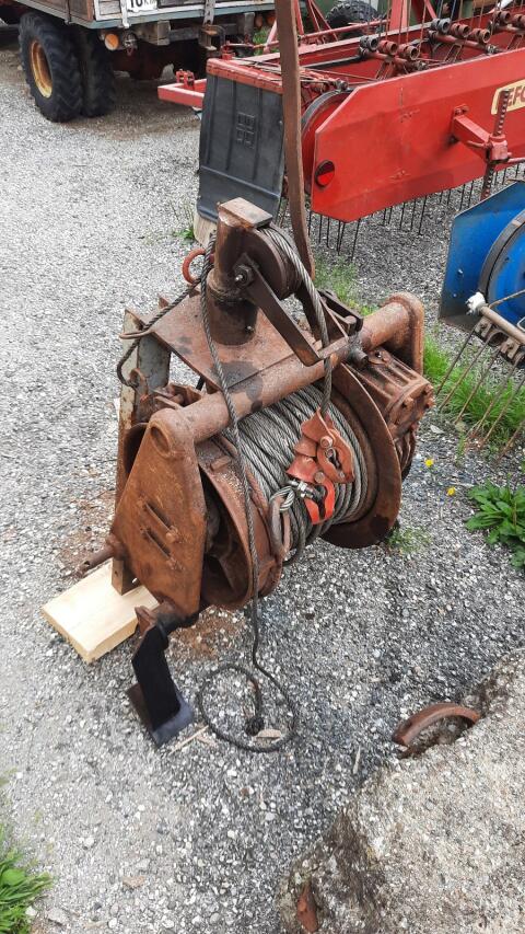 Steyr Seilwinde 1,8to