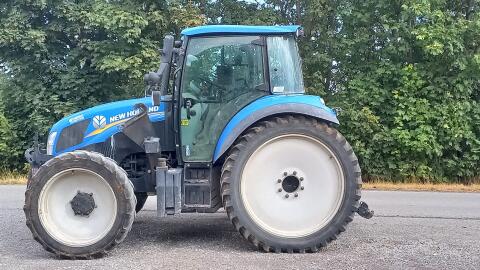 New Holland T5.85