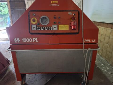 Weinpresse Howard RPL 1200