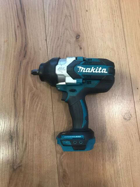 Makita DTW 1002 Akku-Schlagschrauber