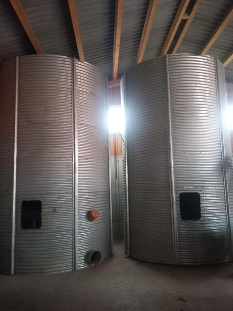 2 Getreide-Silos