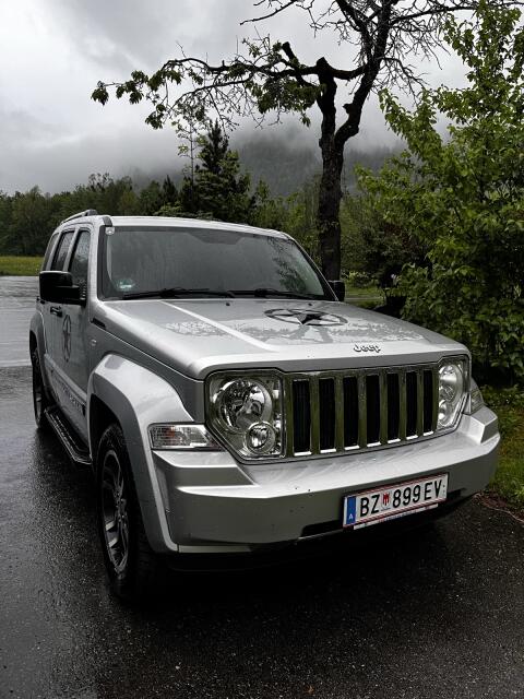 Jeep Cherokee 2.8 CRD Limited, Automatik, Pickerl neu
