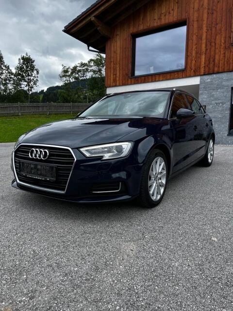 Audi A3 SB 1,0 TFSI Intense, Sommer- und Winterräder