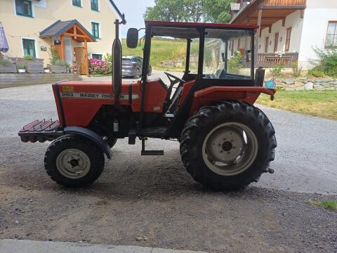 Massey Ferguson 253