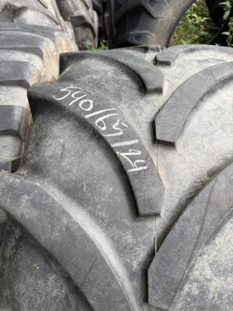 540/65R24 Vredestein