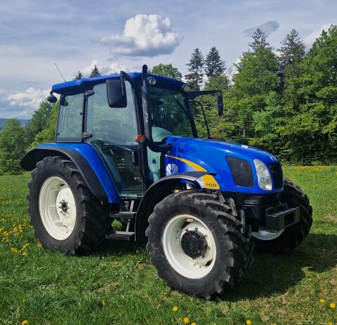 New Holland T 5050