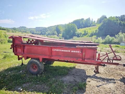 Pöttinger 2.500 l Miststreuer 2500 L