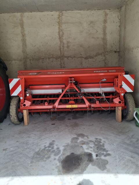 Kuhn Premia 300