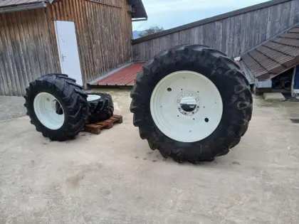 Verkaufe Kompletträder Steyr Multi