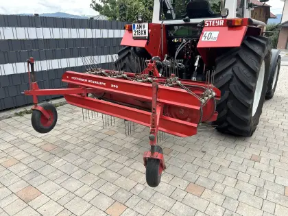 Pöttinger Heuraupe 200