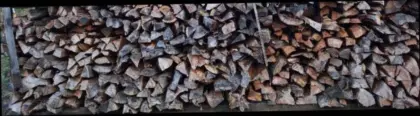 Brennholz Kiefer, trocken, 3 Jahre gelagert