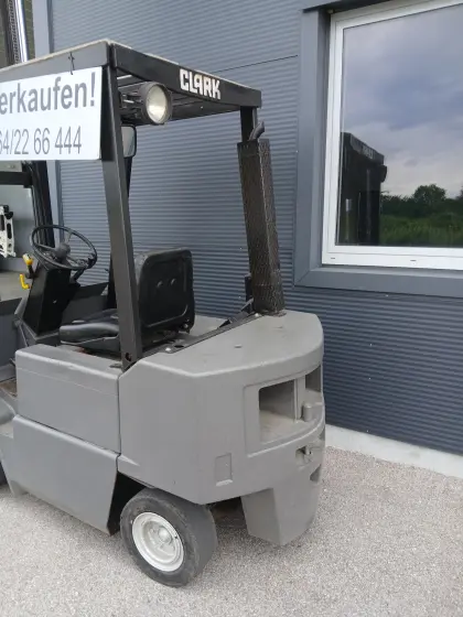 Gabelstapler Clark DPM 20 SB
