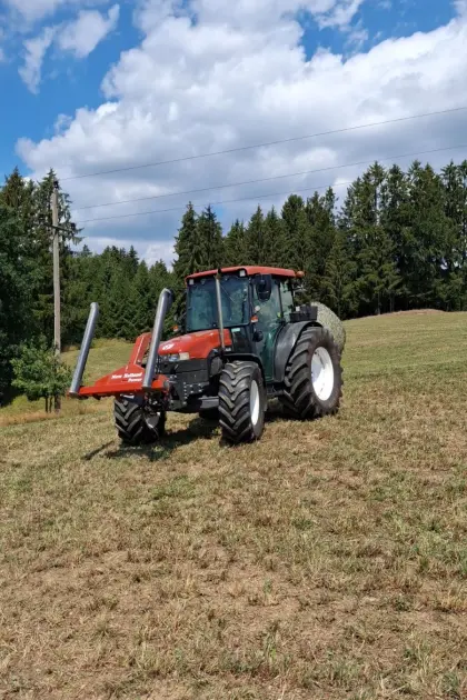 New Holland TN75D