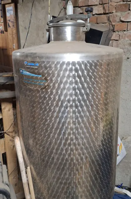 Jaklič Inox Oprema 400 l Tank
