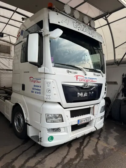 Lkw MAN TGX 26.460