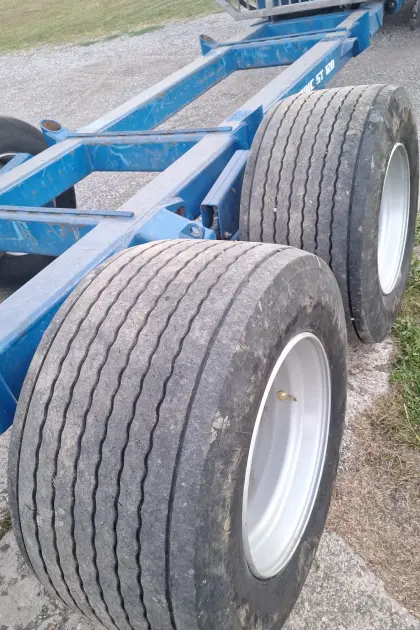 Kompletträder 445/45R19,5