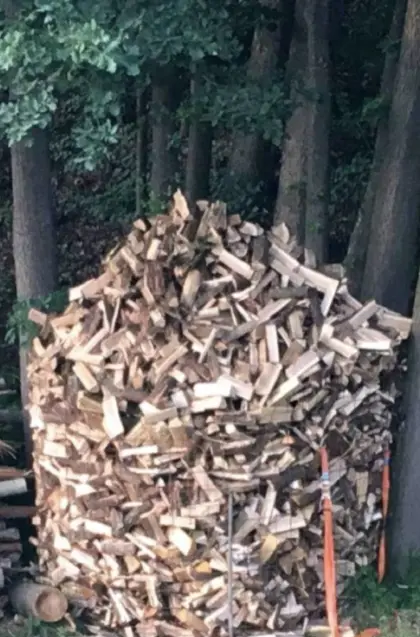Ofenfertiges Brennholz