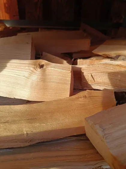 Smoker-Holz Kirsche 25 cm ohne Rinde