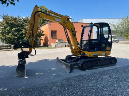 JCB 8060