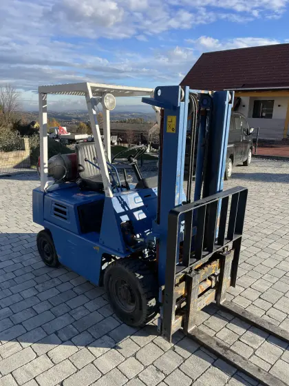 Gabelstapler Komatsu FG 15-12