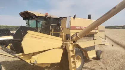 Mähdrescher New Holland TX 32 Hydro, Bj. 1990