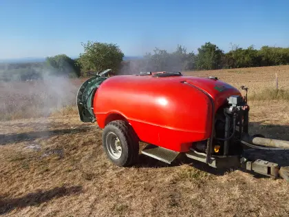Weingartenspritze 1.600 l