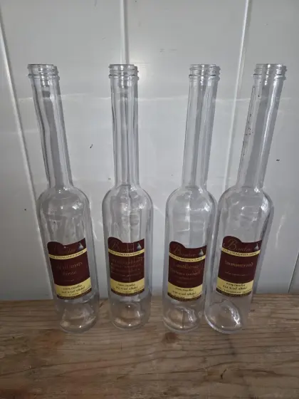 Platin-Schnapsflaschen